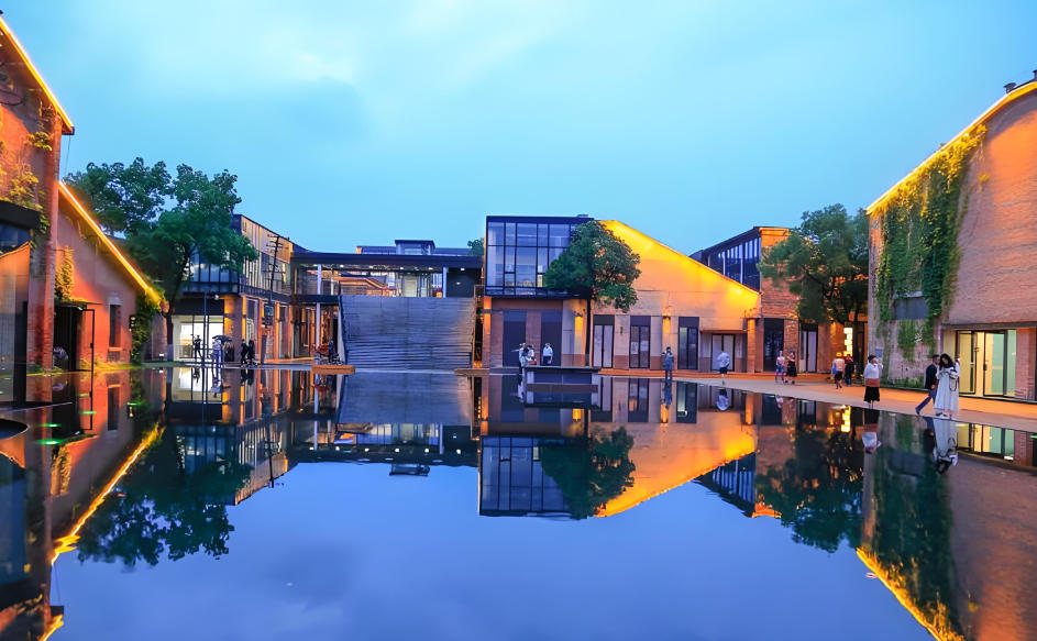Complete Travel Guide to Jingdezhen – W