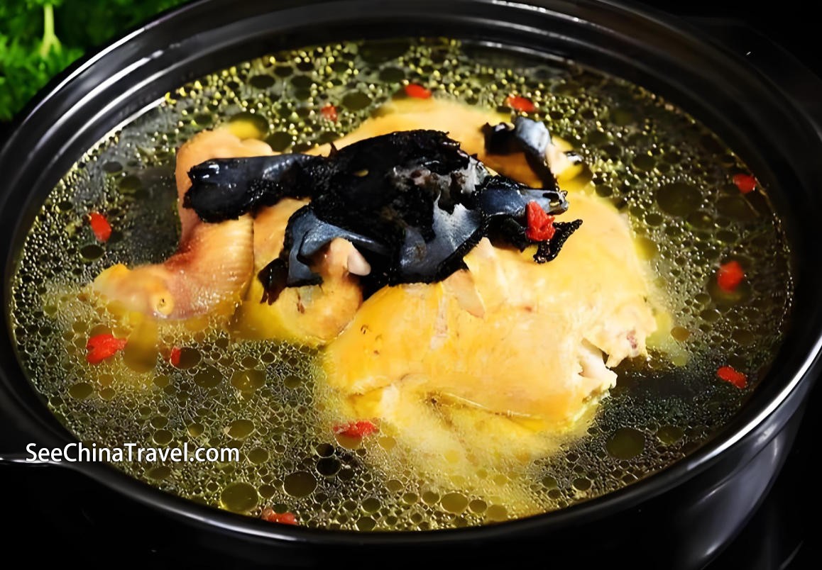 Rock fungus stewed chicken soup