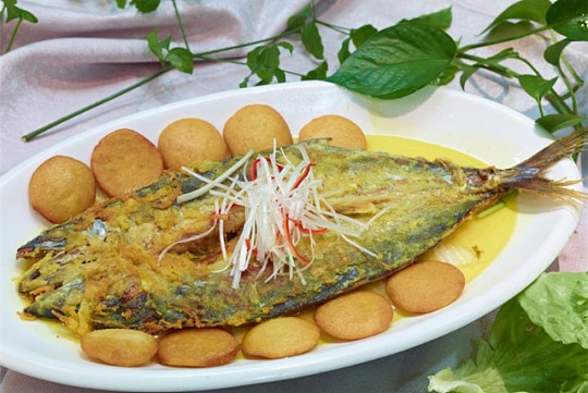 Dalian Salted Fish & Cake